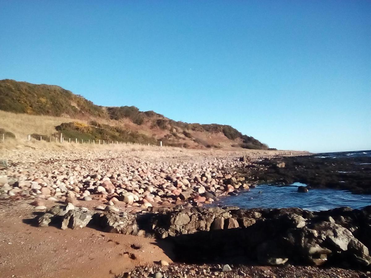 Sea Song, Selkie House Acomodação com café da manhã Helmsdale Exterior foto